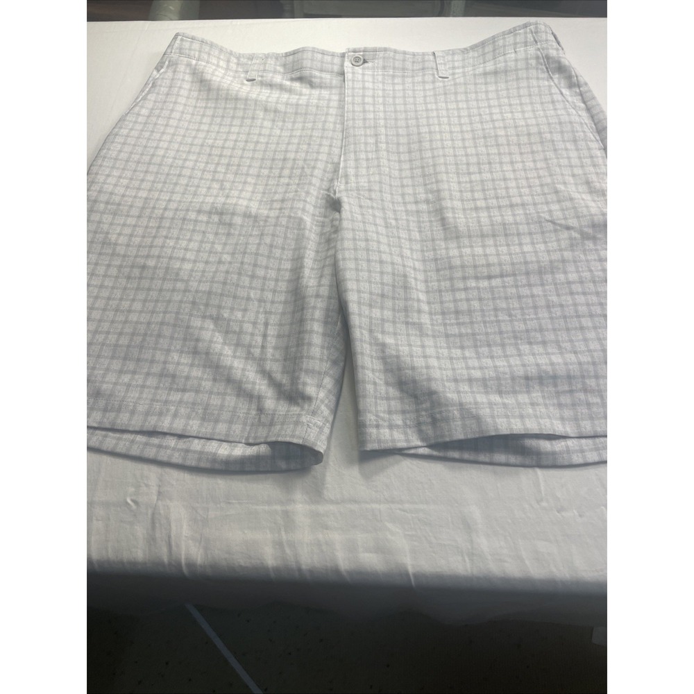 Nicholas Men's Shorts Size 40 New Without Tags Gray Performance Fabric